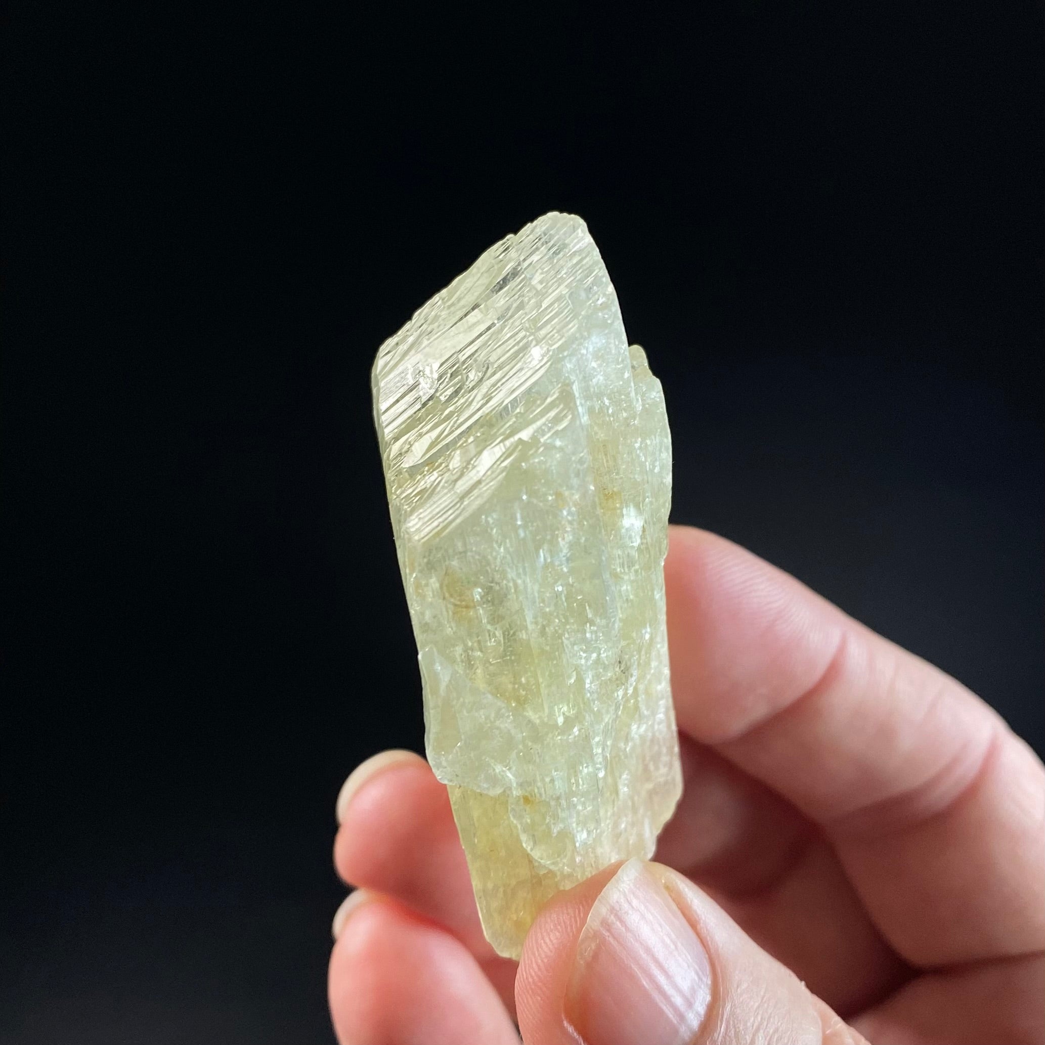 Yellow Spodumene Triphane Crystal Fluorescent Yellow Kunzite with Self Healed Termination