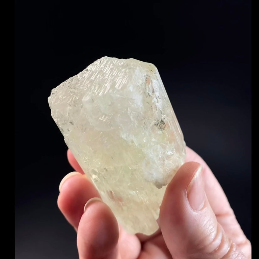 Yellow Spodumene Triphane Crystal Fluorescent Yellow Kunzite