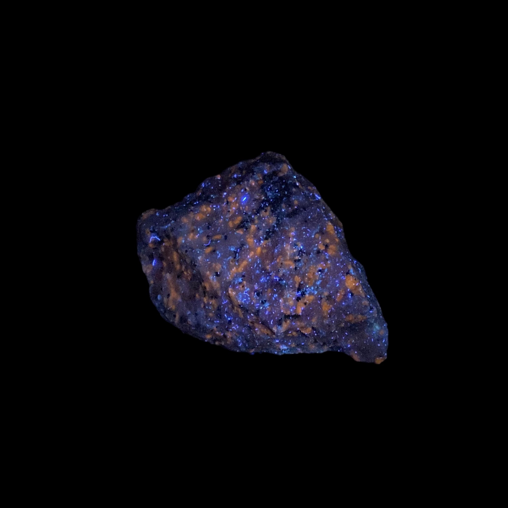 Fluorescent Wollastonite on Calcite, Nobel Pit, Sterling Hill Mine, New Jersey