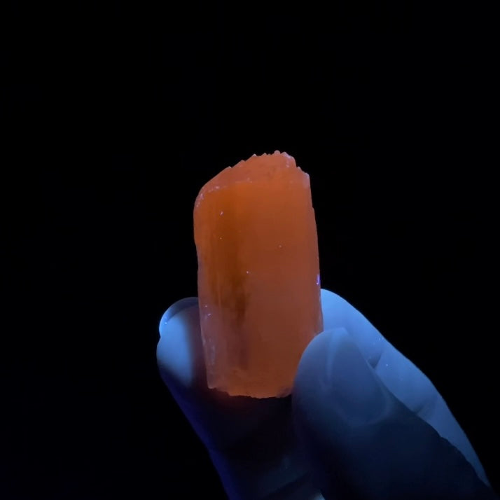 Yellow Spodumene Triphane Crystal Fluorescent Yellow Kunzite