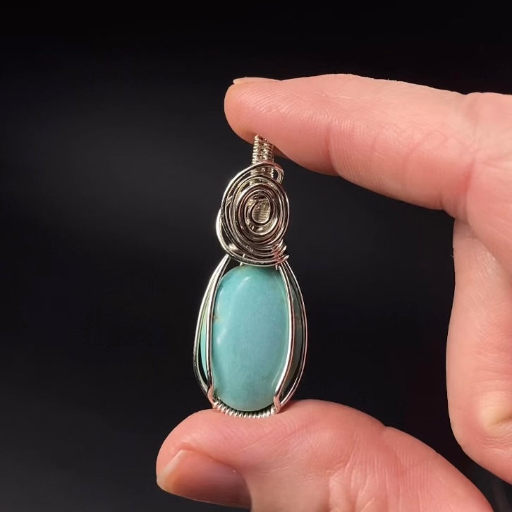 Vintage Nevada Turquoise Cabochon & Sterling Silver Wire Wrapped Pendant