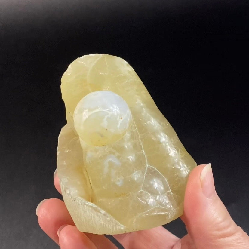 Botryoidal Chalcedony with Internal Structure – Maharashtra, India