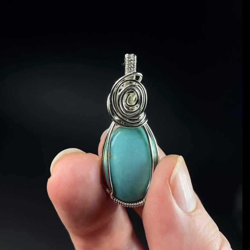 Vintage Nevada Turquoise Cabochon & Sterling Silver Wire Wrapped Pendant