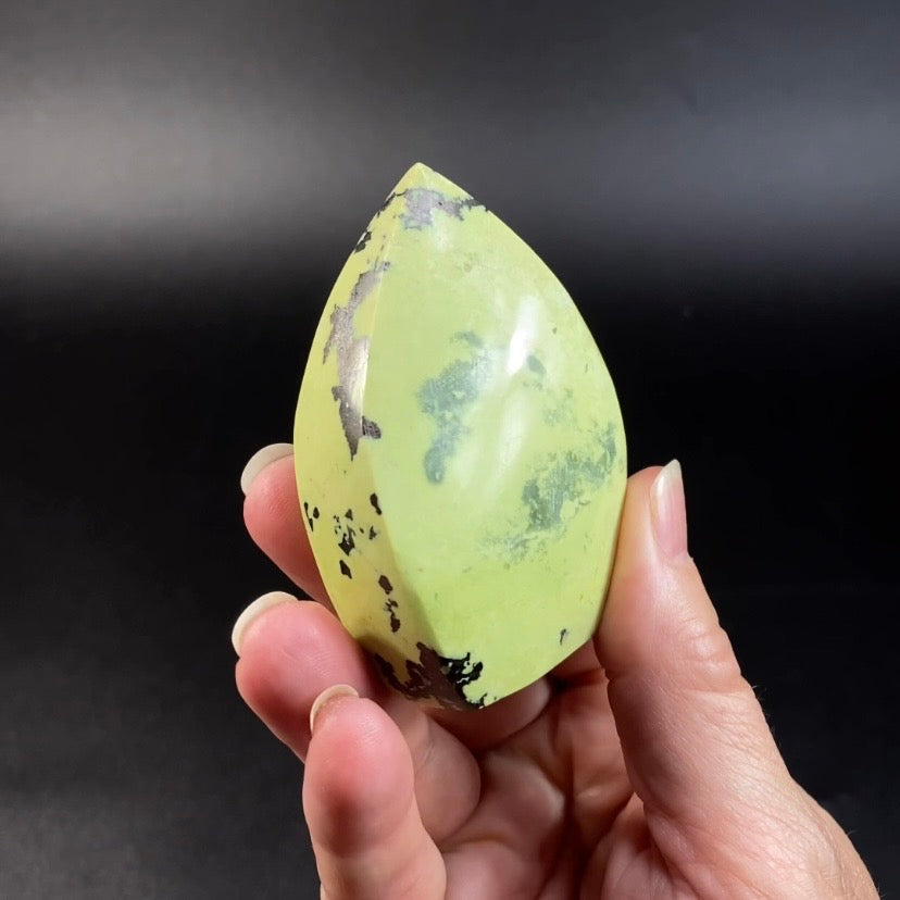 Peruvian Serpentine & Pyrite Polished Teardrop Flame