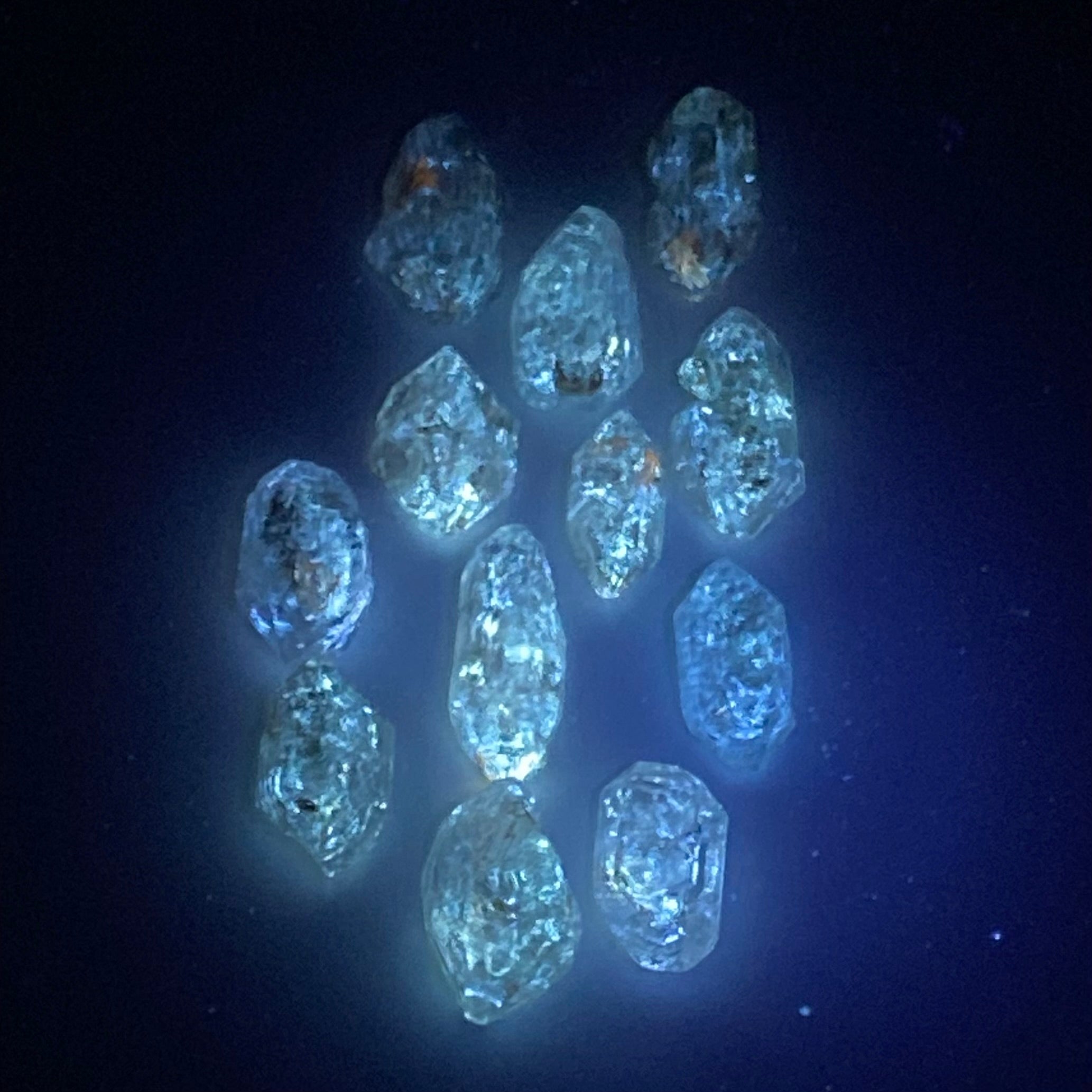 Large Petroleum Quartz Crystal with Fluorescence, Balochistan, Pakistan