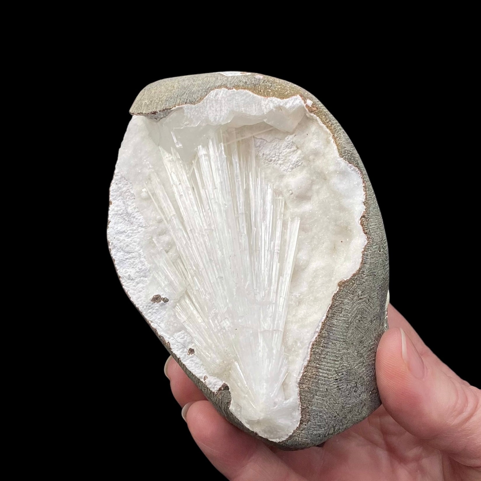 Scolecite Spray with Heulandite, Quartz & Mordenite in Trimmed Basalt Pocket