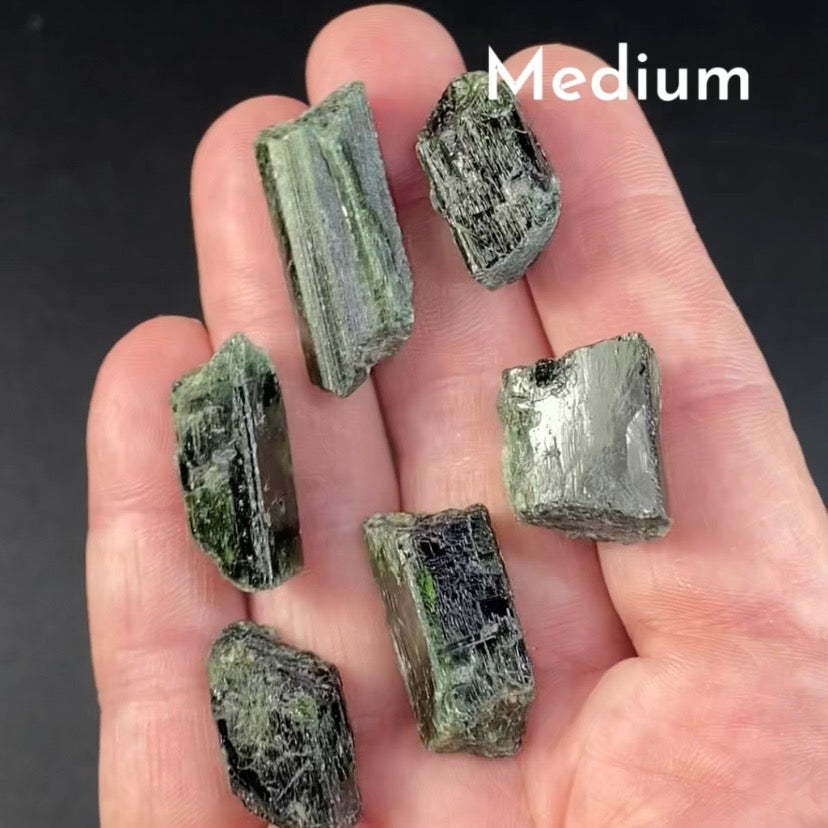 ONE Green Diopside Crystal, Shigar Valley, Pakistan