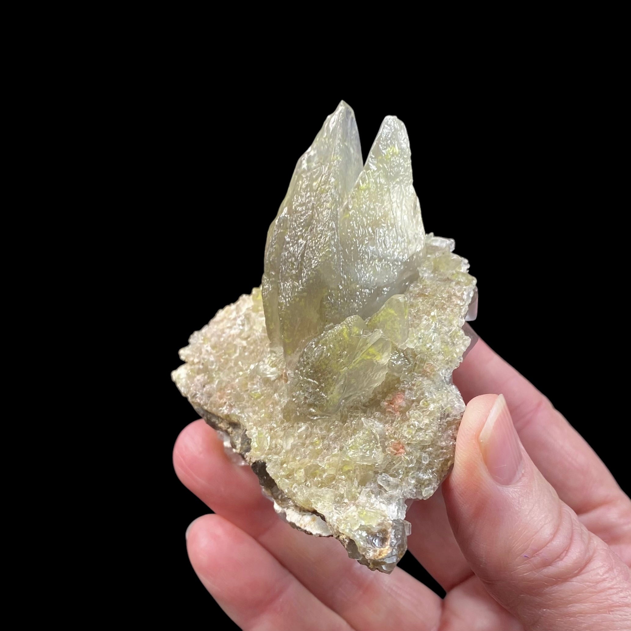 Twin Scalenohedral Dogtooth Calcite with Fluorite, Fluorescent with Long Wave UV