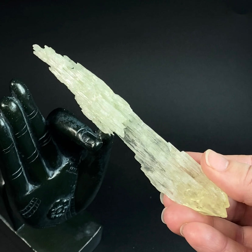 Etched Yellow Triphane Spodumene Crystal Yellow Kunzite, Fluorescent