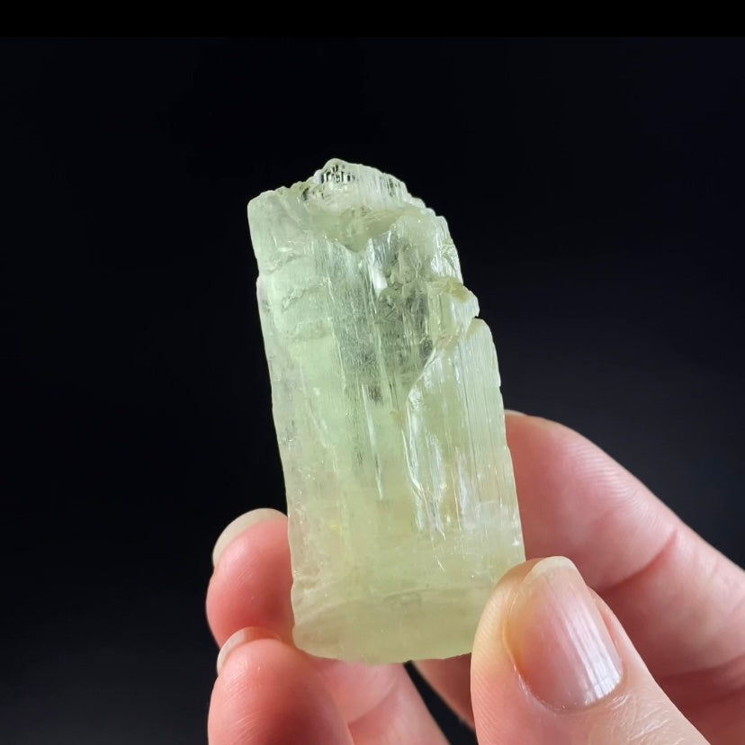 Yellow Spodumene Triphane Crystal Fluorescent Yellow Kunzite