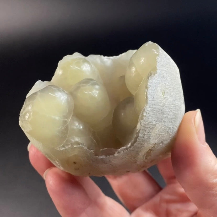 Botryoidal Gray Chalcedony with Phantom Internal Domes – Maharashtra, India