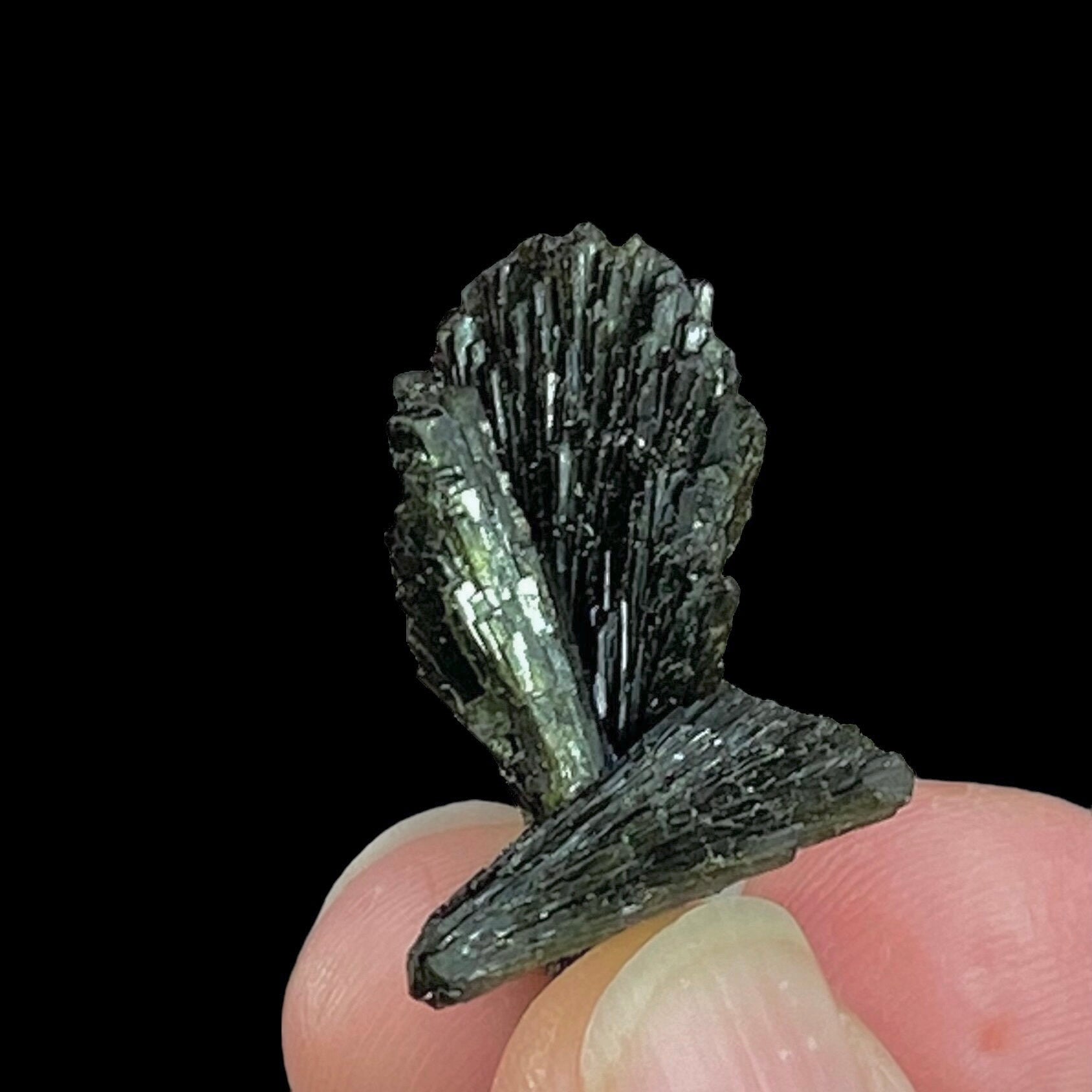 ONE Epidote Fan Crystal Cluster from Kharan, Balochistan, Pakistan