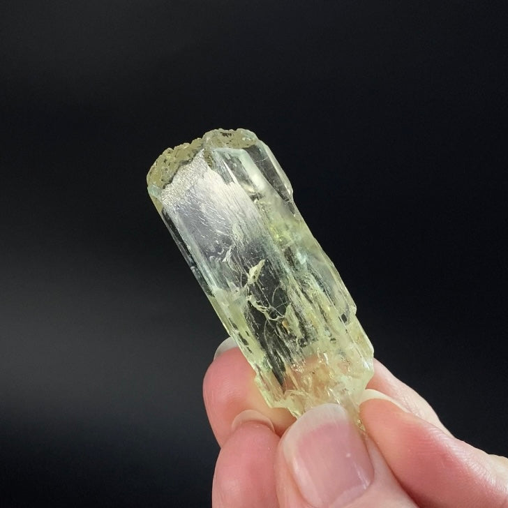 Grade A Yellow Triphane Spodumene Crystal Yellow Kunzite
