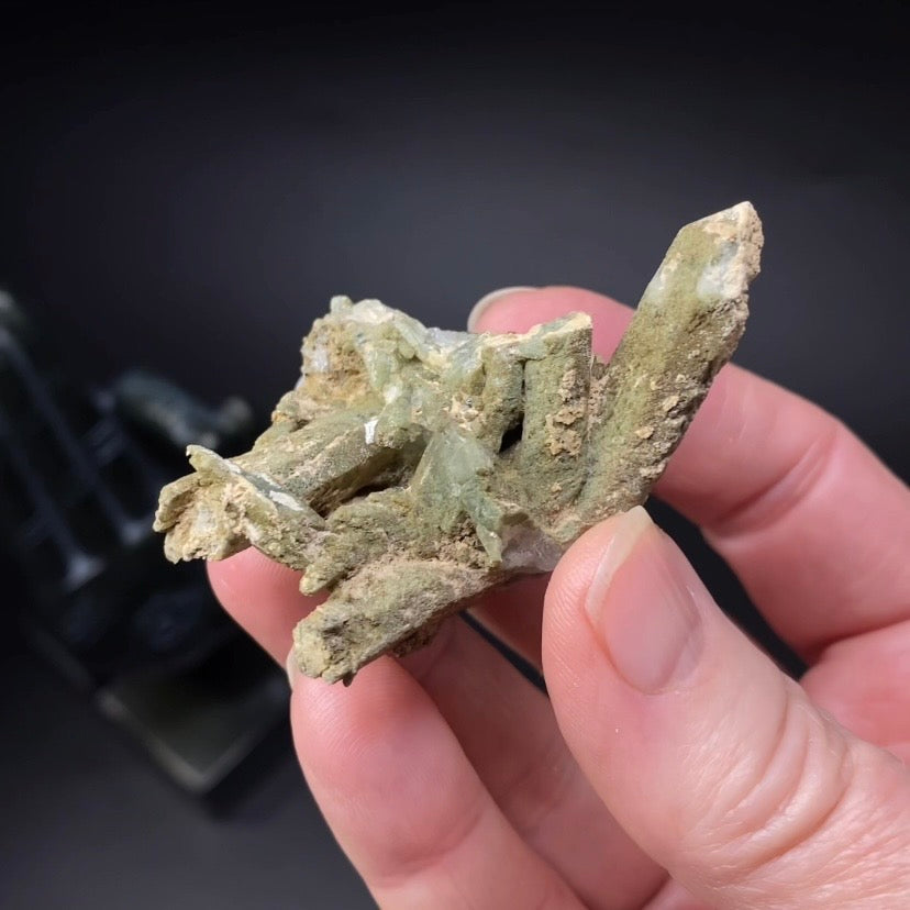 Chlorite Included Quartz Cluster