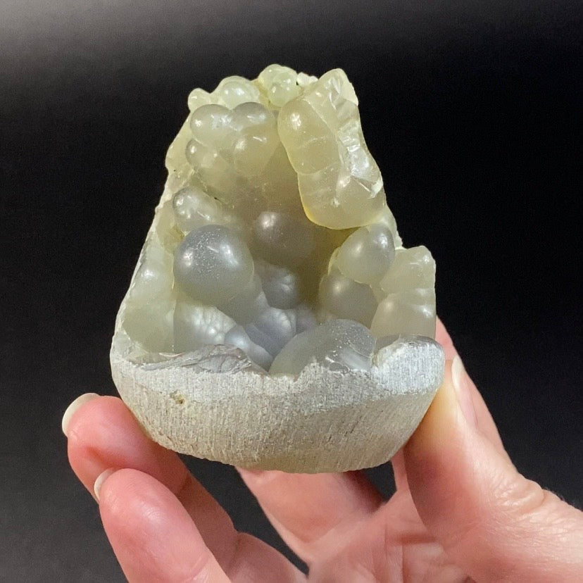 Botryoidal Chalcedony Formed in Basalt Vesicle – Maharashtra, India
