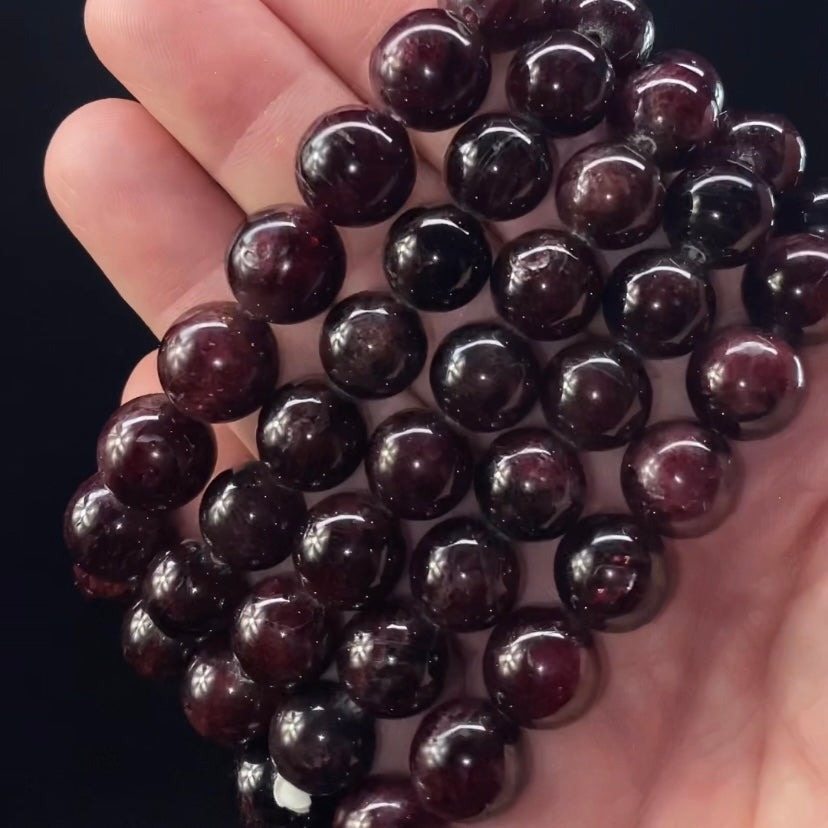 Red Wine Color Garnet Bead Stretch Bracelet