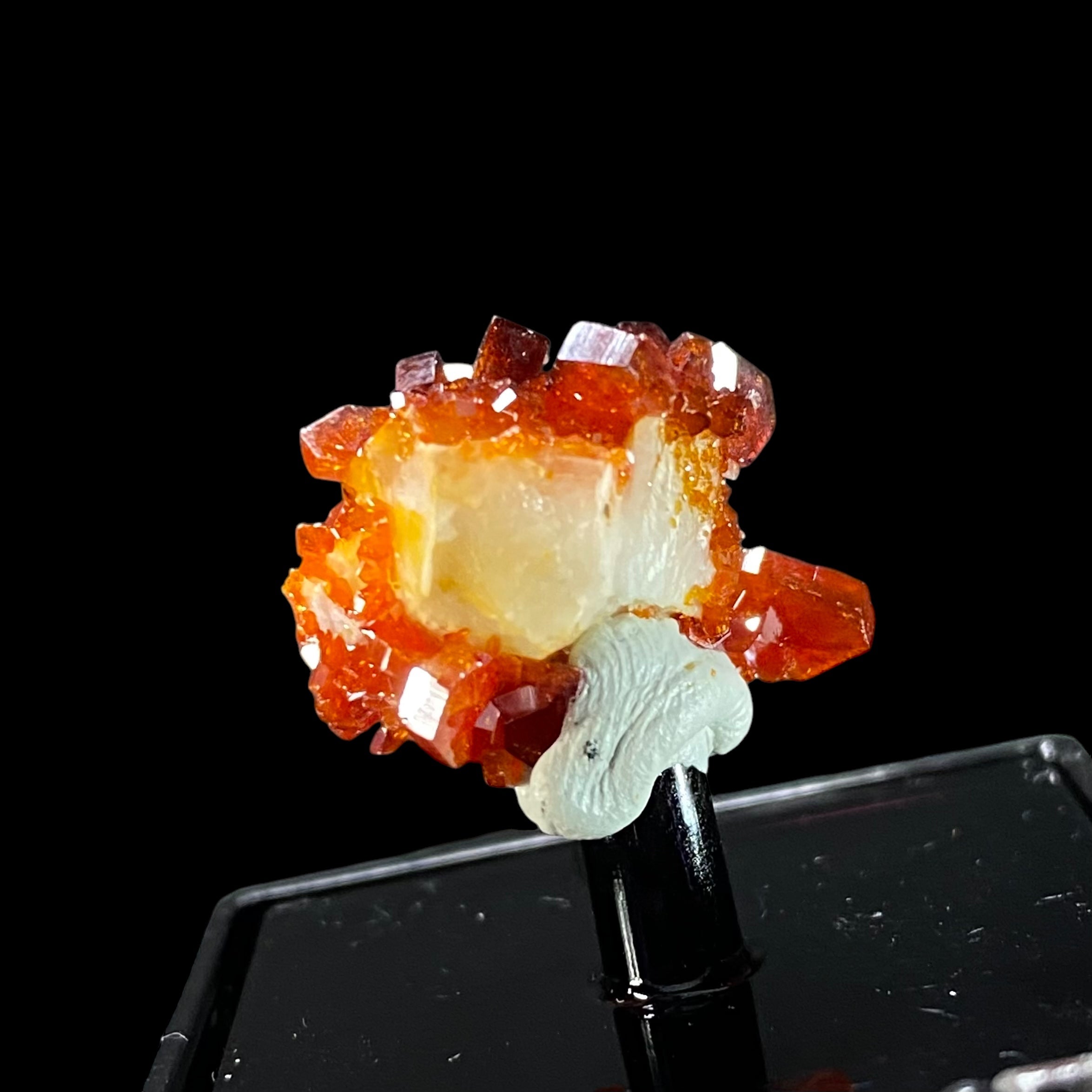 Gemmy Vanadinite Thumbnail Size Cluster in Perky Box