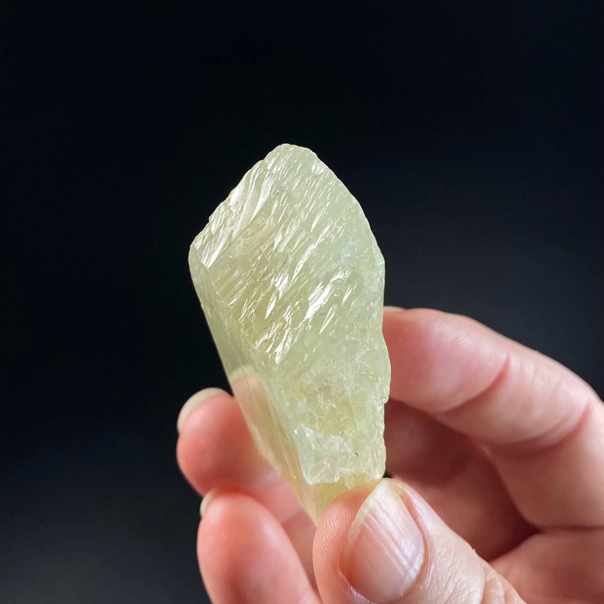 Yellow Spodumene Triphane Crystal Fluorescent Yellow Kunzite with Self Healed Termination