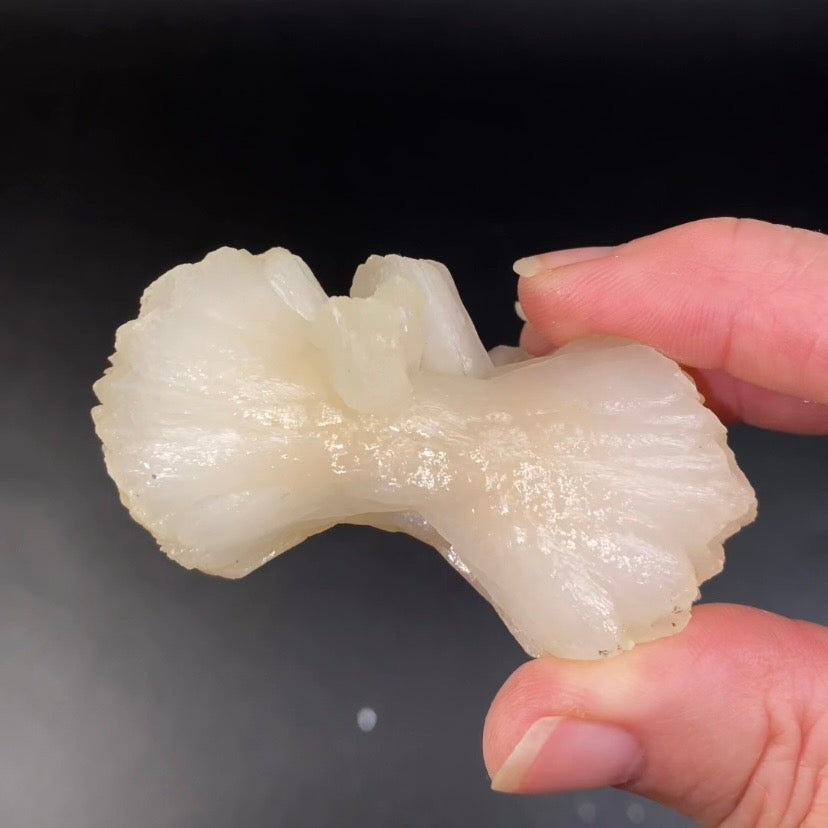 Light Peach Stilbite Bow Tie Cluster