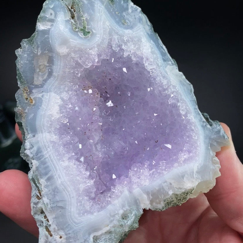 Complete Amethyst Geode from Maharashtra, India