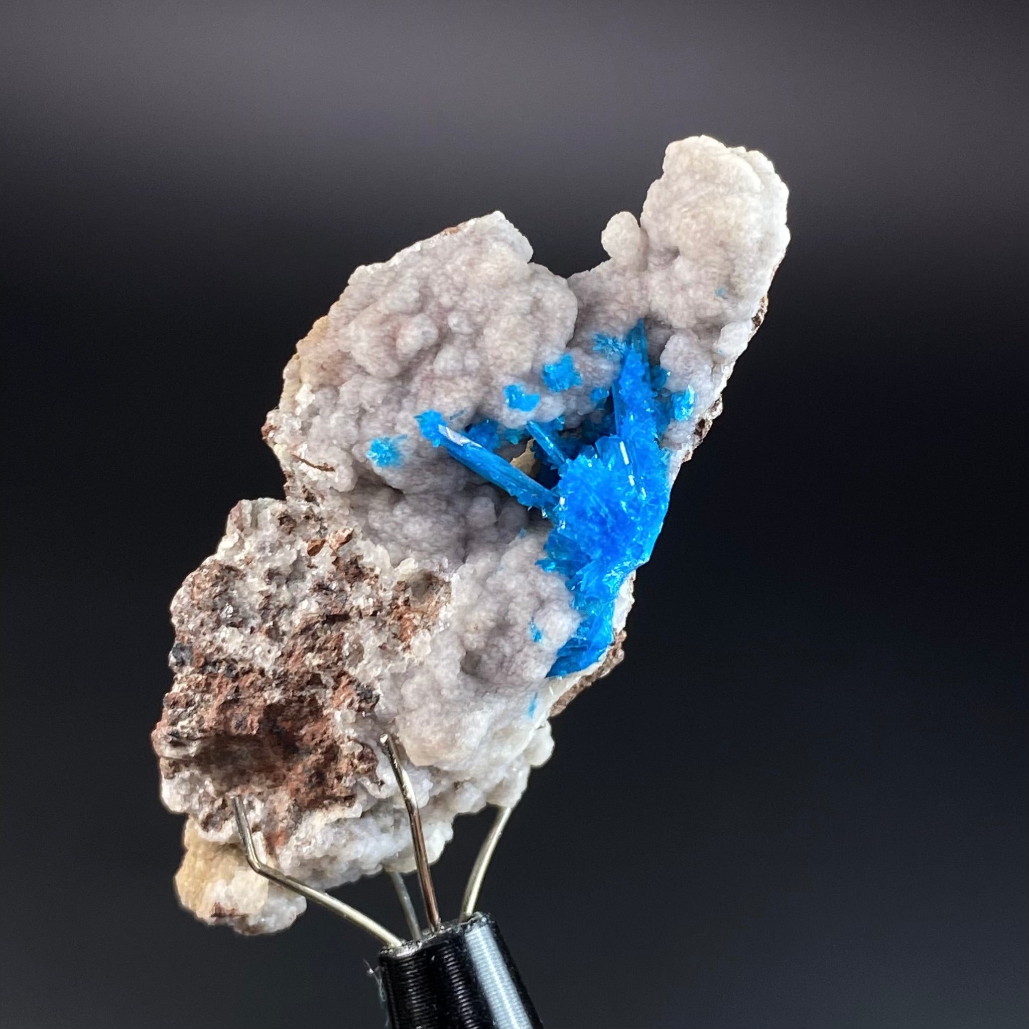 Vibrant Blue Pentagonite Cluster on Druzy Stilbite & Basalt Matrix