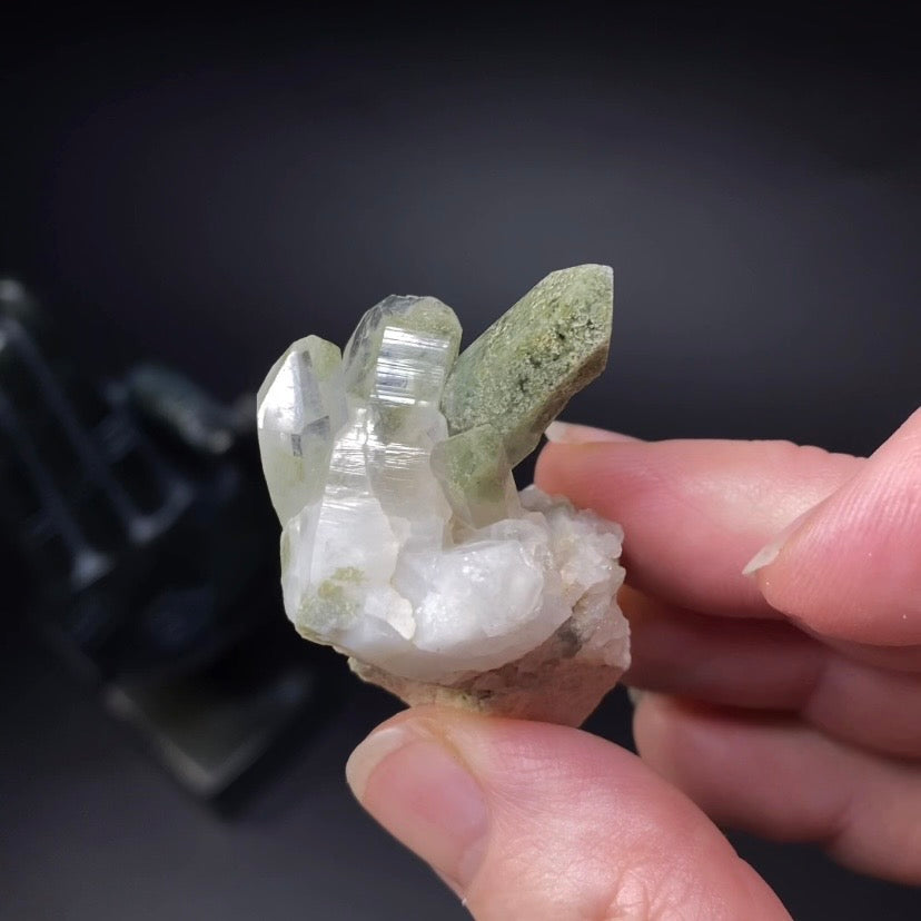 Chlorite Included Quartz Cluster