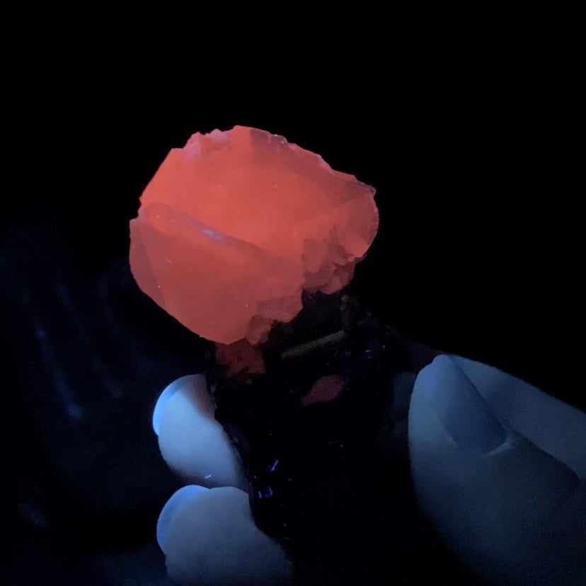 Sphalerite Cluster with Fluorescent Calcite from Trepça Mines, Kosovo - Natural Minerals and Crystals