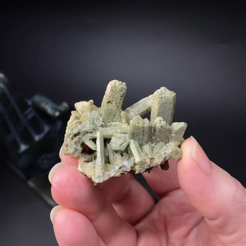 Chlorite Included Quartz Cluster