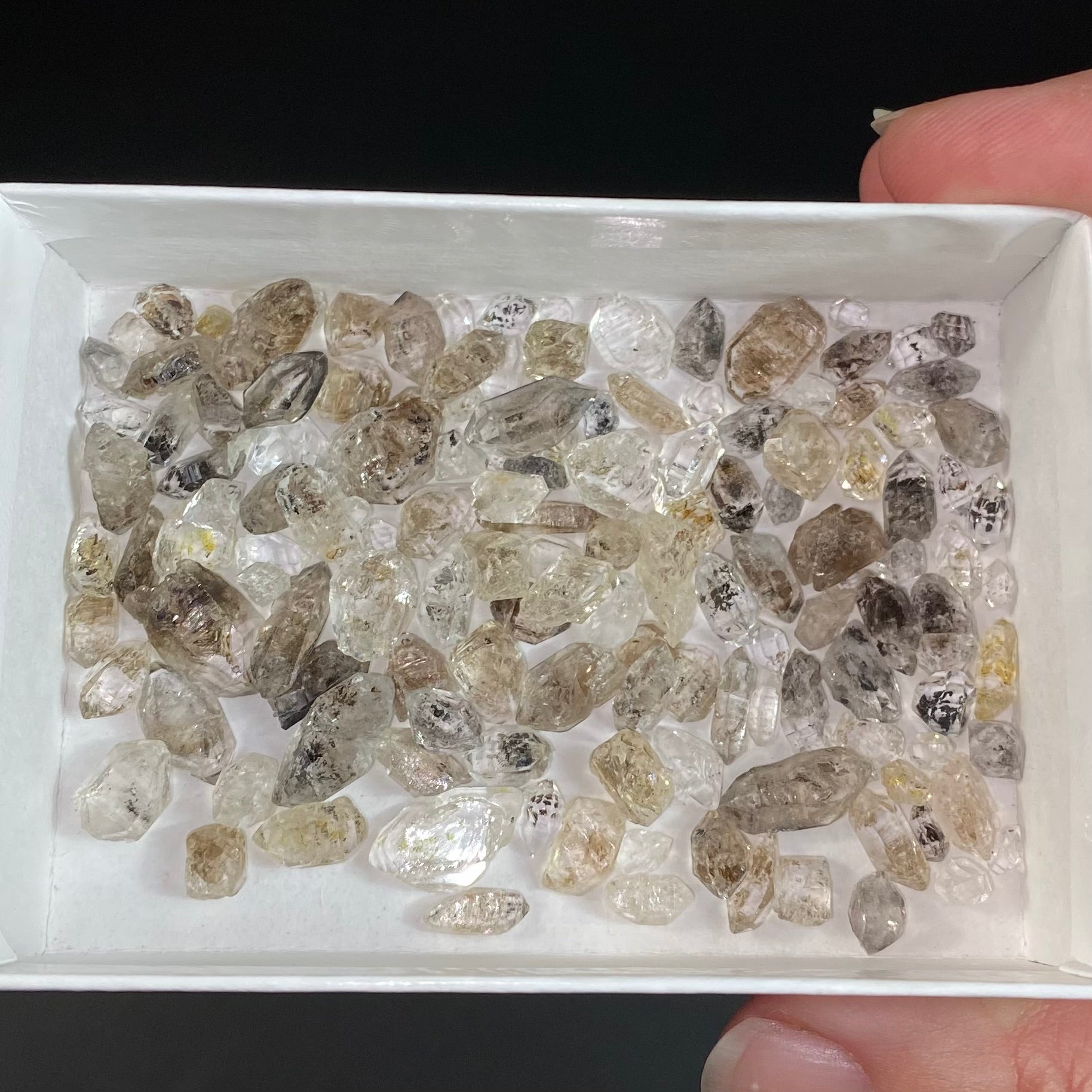 Fluorescent Double Terminated Petroleum Quartz Crystal Lot Small Crystals 20 grams