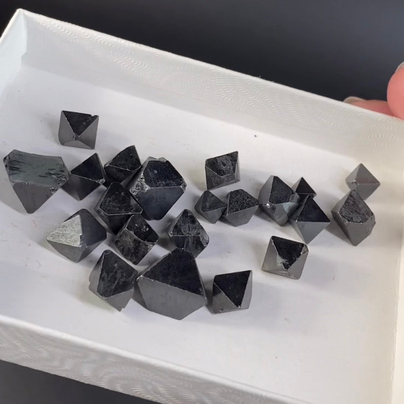 Magnetite Octahedron Crystal Lot 20 Grams