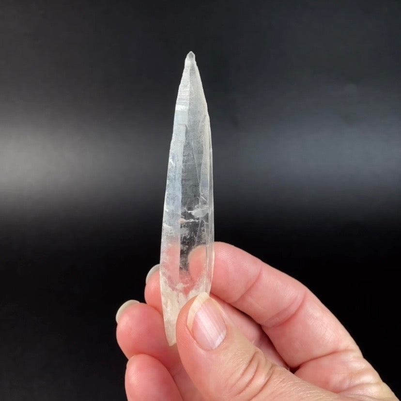 Tapered Laser Quartz Crystal with Macromosaic Markings, Corinto, Minas Gerais, Brazil