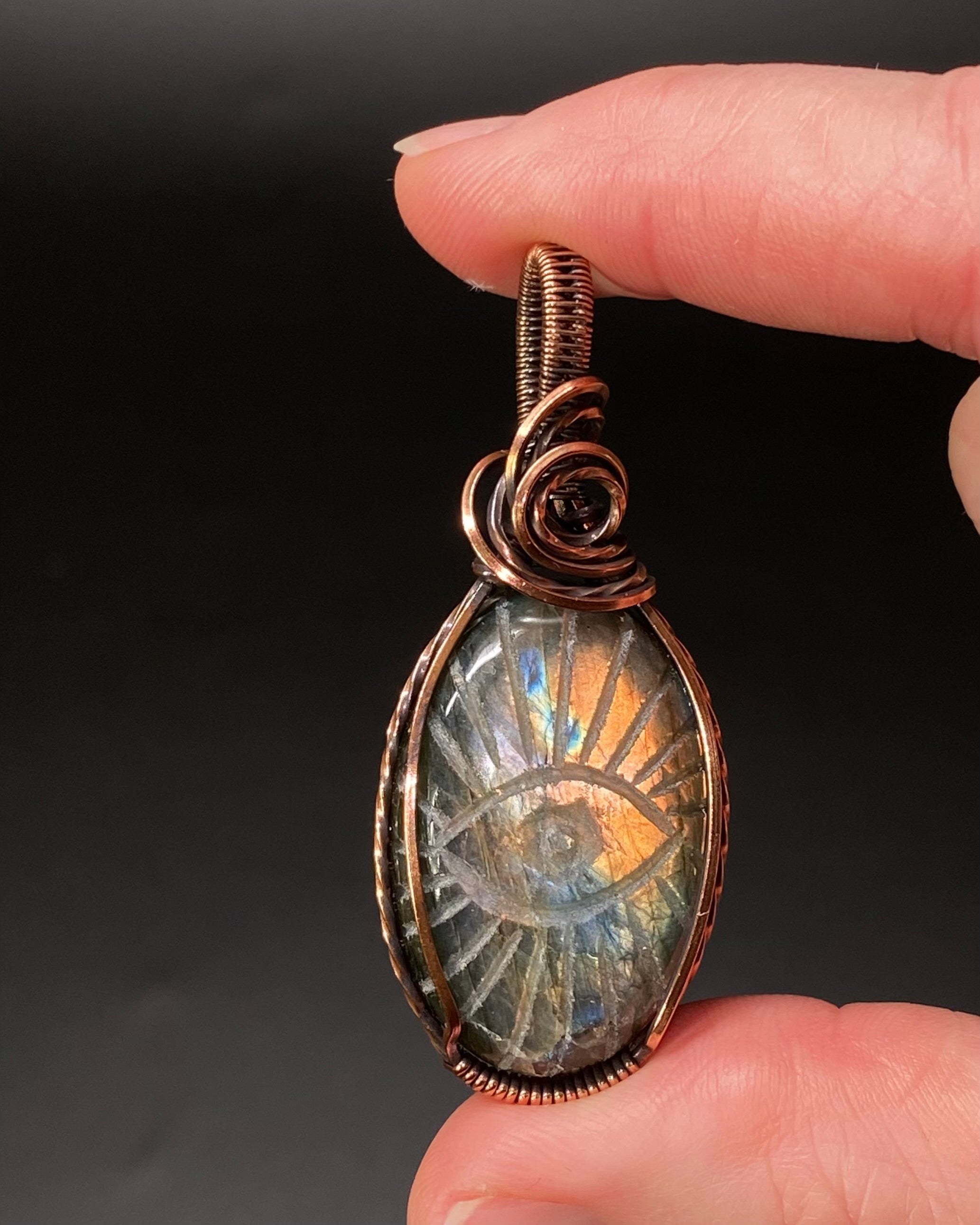 Handmade Labradorite pendant store in copper