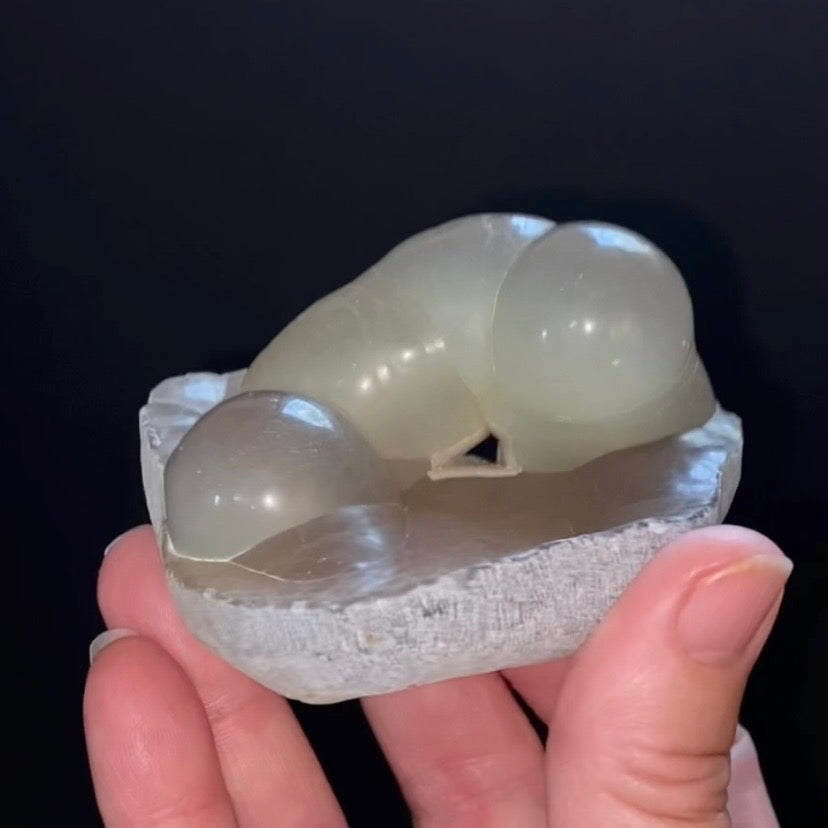 Botryoidal Chalcedony Formed in Basalt Vesicle – Maharashtra, India