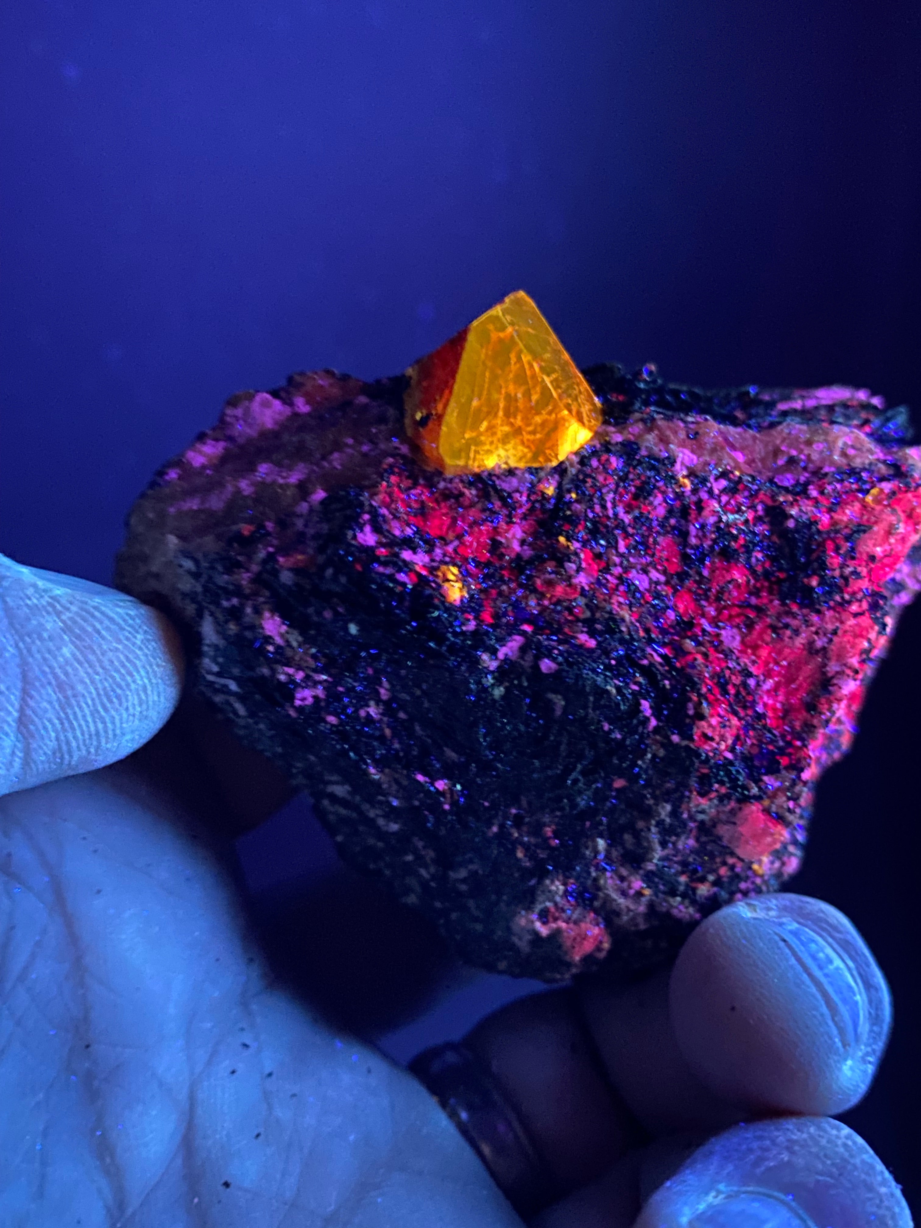 Zircon Crystal with Fluorescent Apatite Inclusions, on Biotite Matrix, Astore Valley, Pakistan