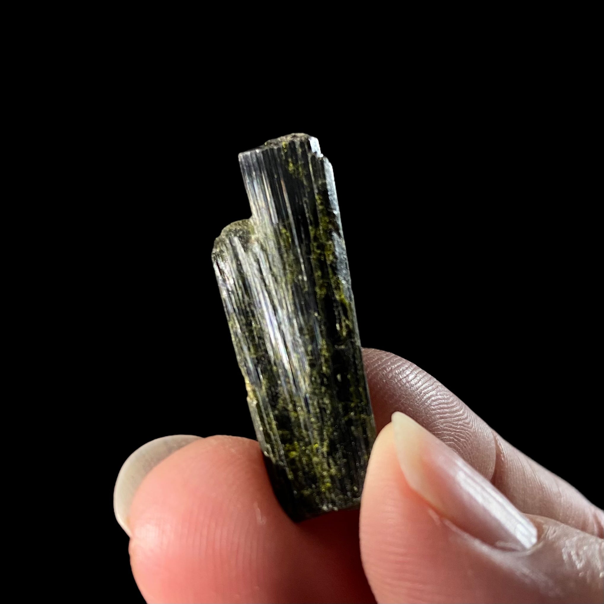 ONE (1) Epidote Fan Crystal Cluster