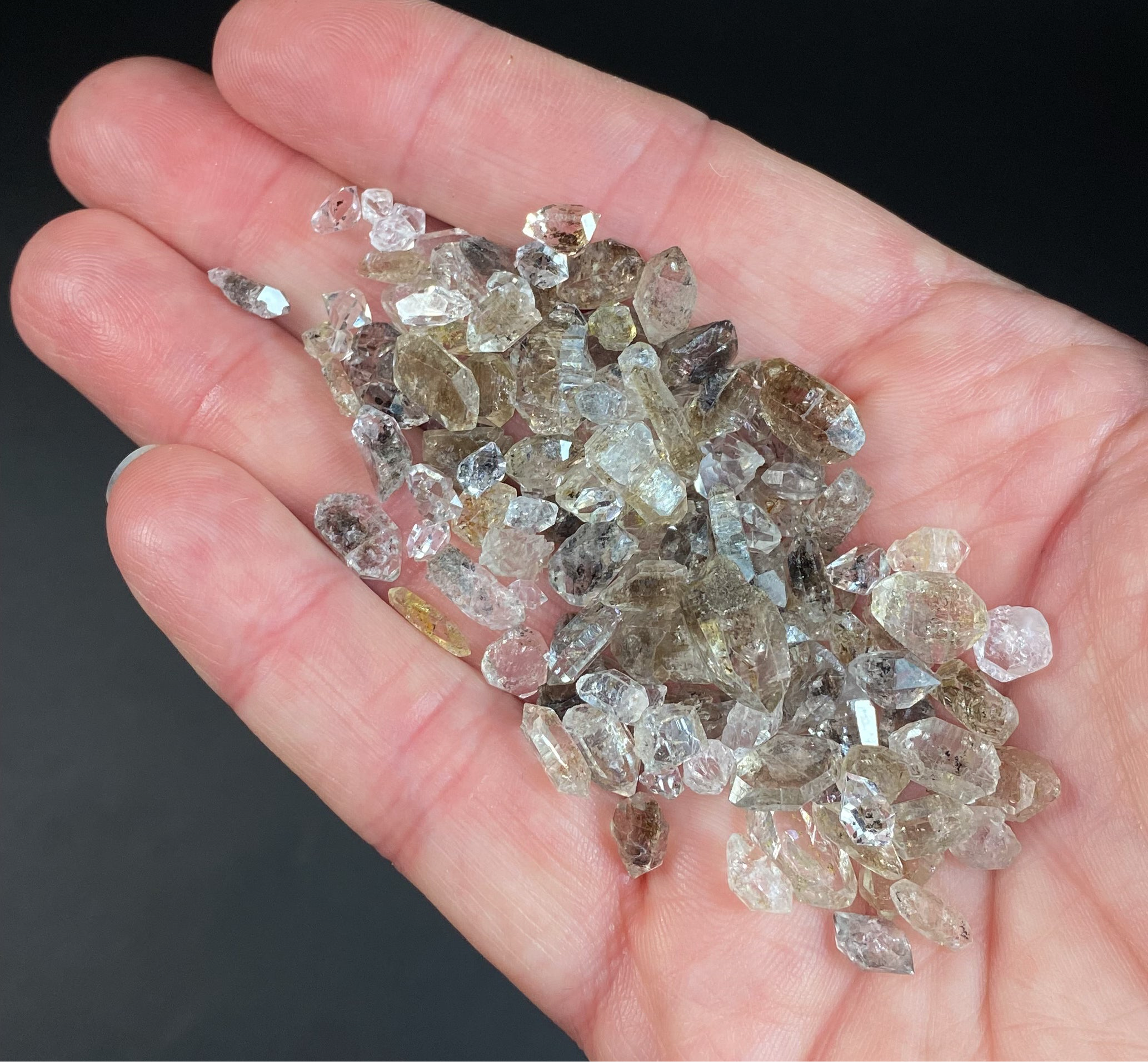 Fluorescent Double Terminated Petroleum Quartz Crystal Lot Small Crystals 20 grams
