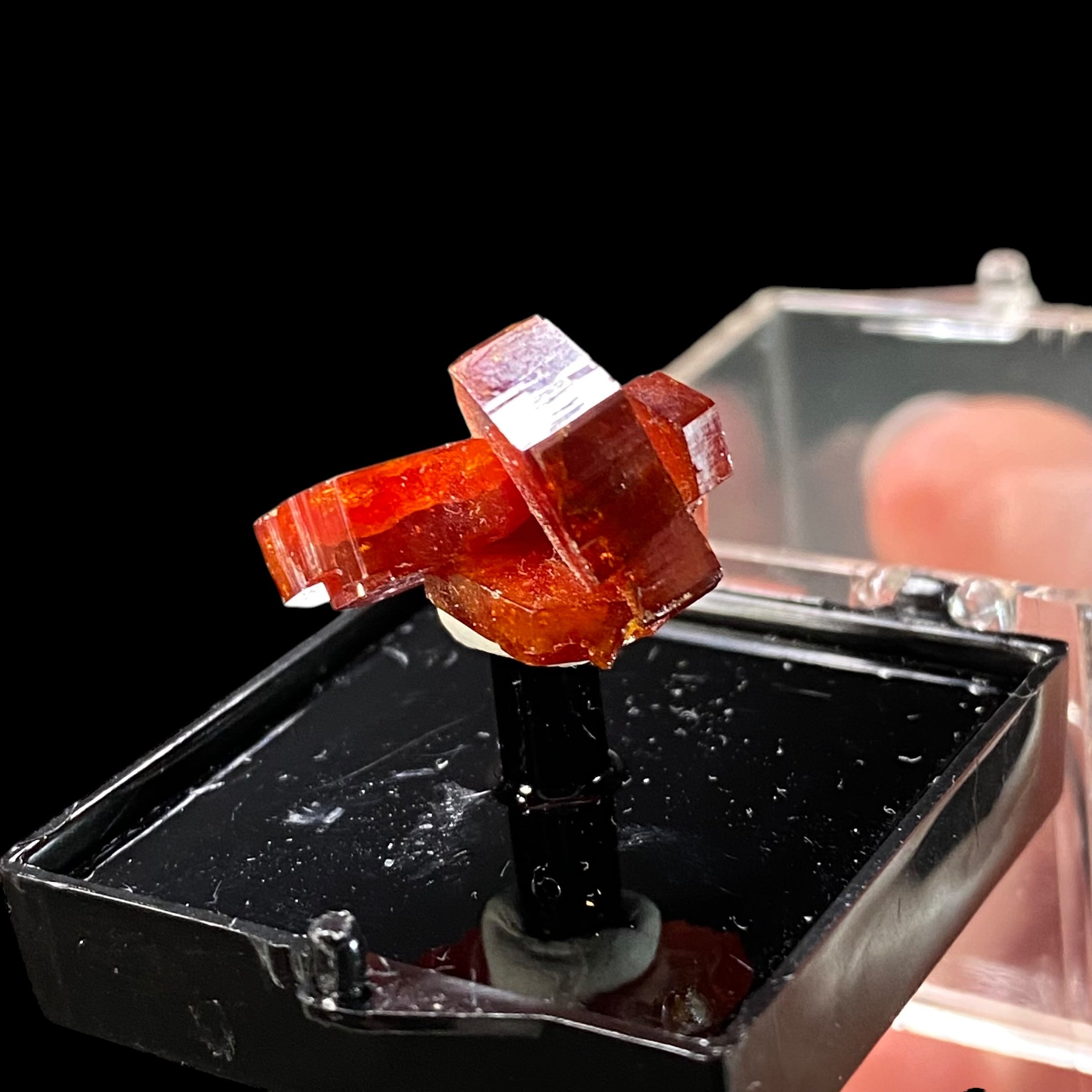 Gemmy Vanadinite Thumbnail Size Cluster in Perky Box