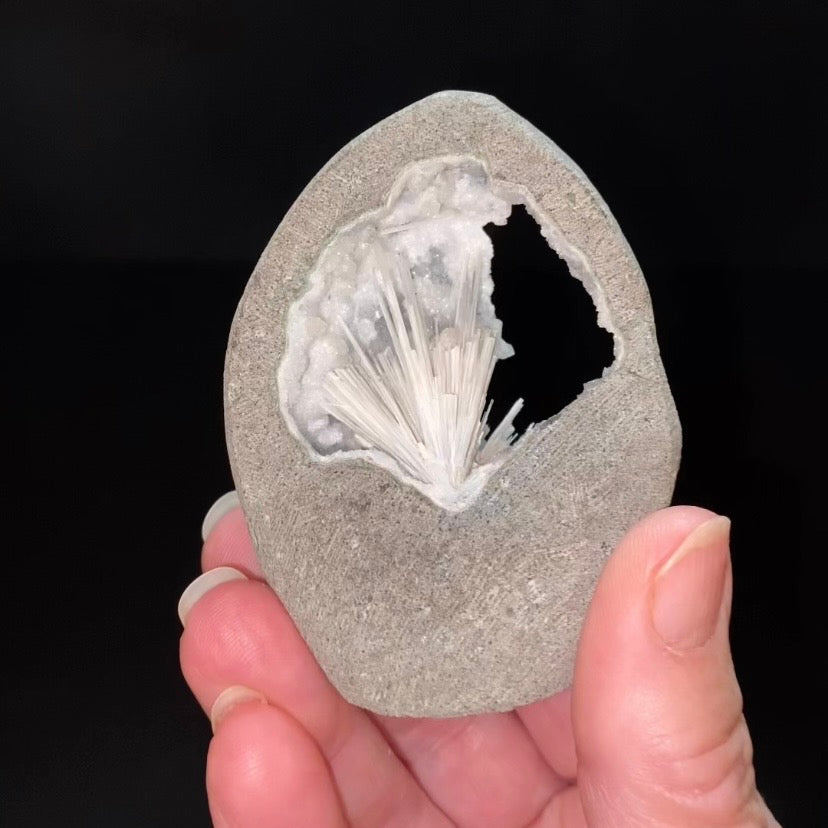 Radiating Scolecite Crystals with Quartz in Trimmed Basalt Pocket