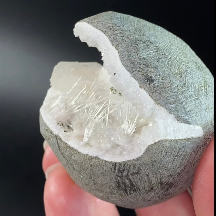 Scolecite Spray with Apophyllite & Stilbite in Trimmed Basalt Geode Pocket