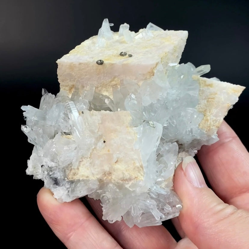 Fluorescent Rhombic Mangano Calcite with Clear Quartz from Trepca Mine Complex, Kosovo