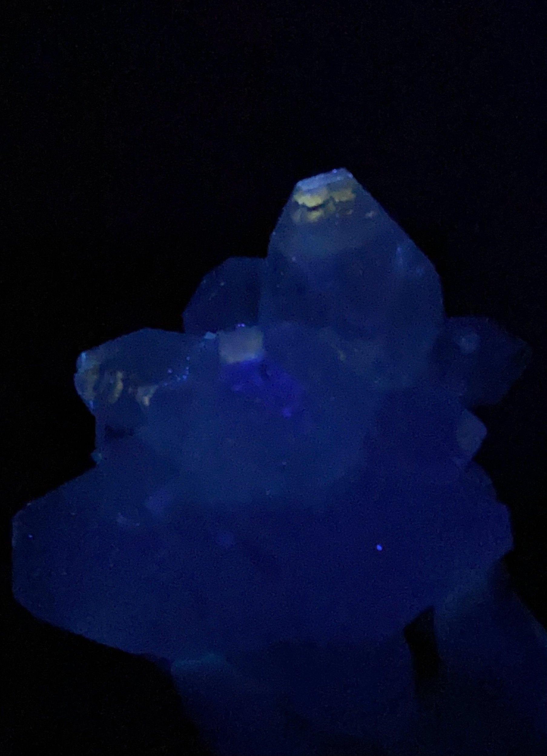 Clear Apophyllite Crystal Cluster with Stilbite & Fluorescent Inclusions, from Jalgaon, Maharashtra, India