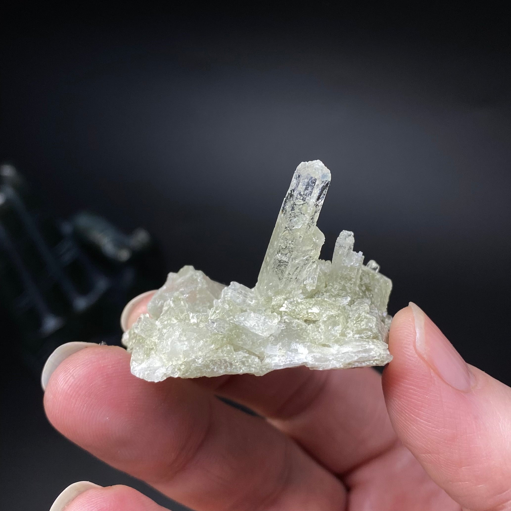 Chlorite Included Quartz Cluster