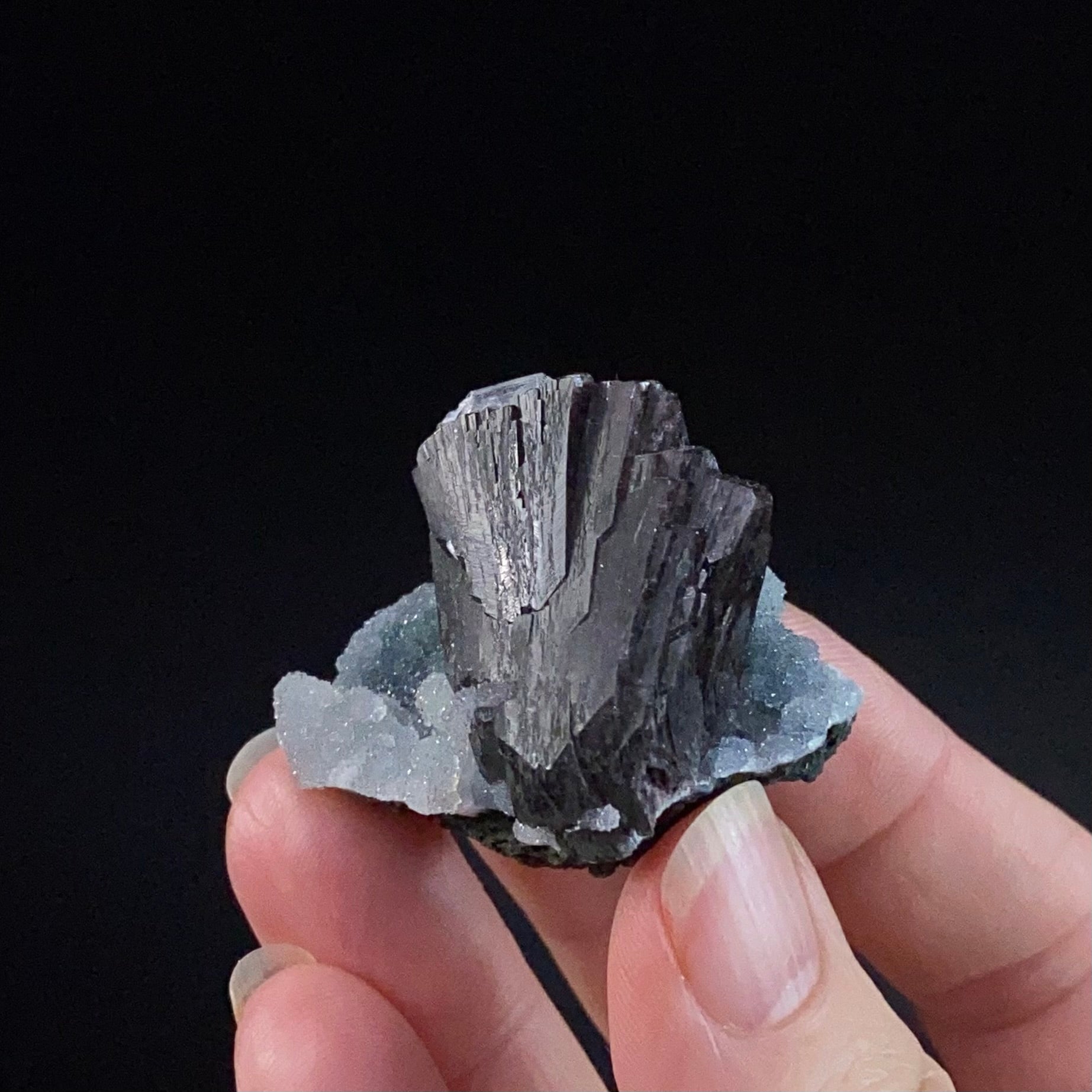 Brown Heulandite Fan with Clear Stilbite Blades on Chalcedony