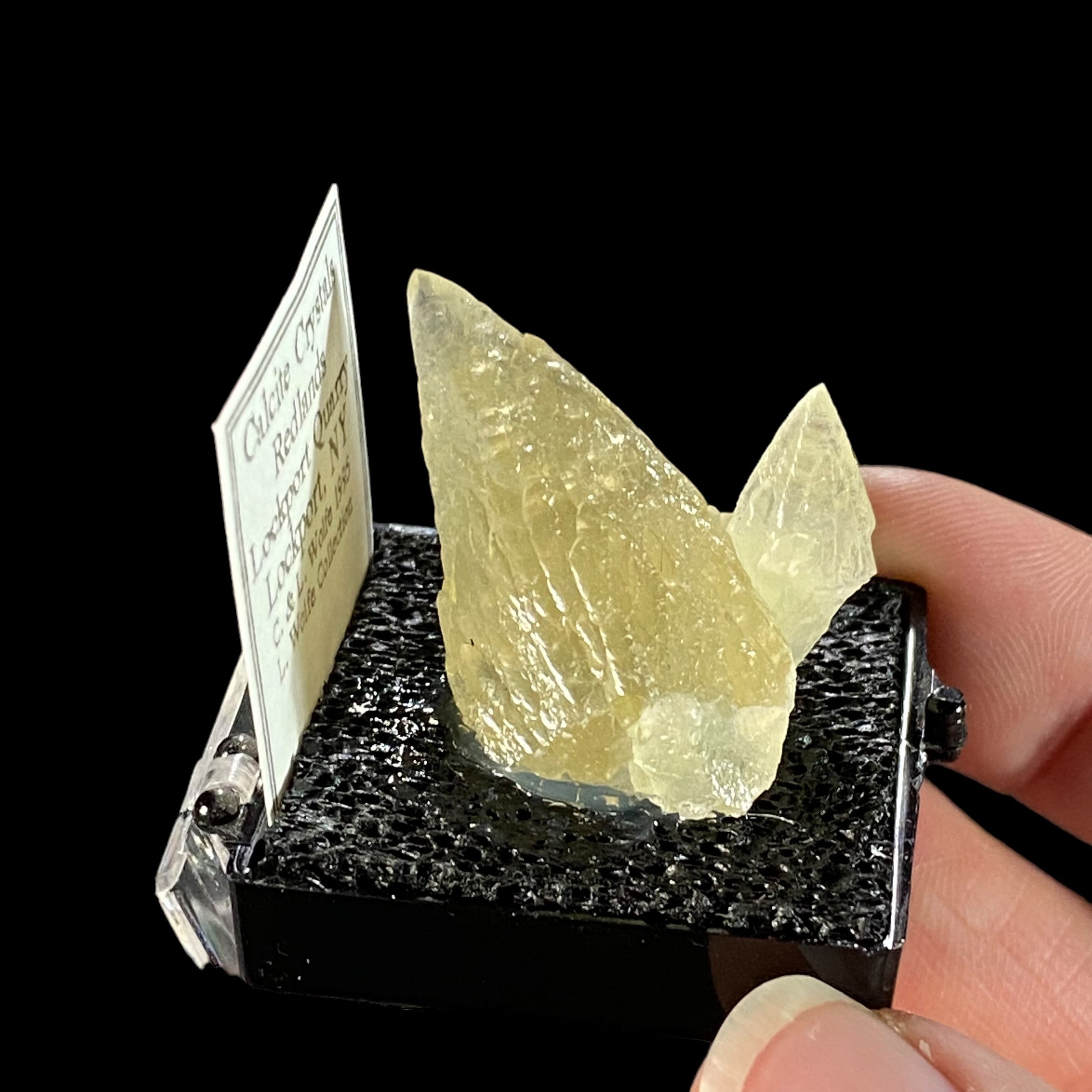 Scalenohedral Dog Tooth Calcite Cluster, Redlands Lockport Quarry