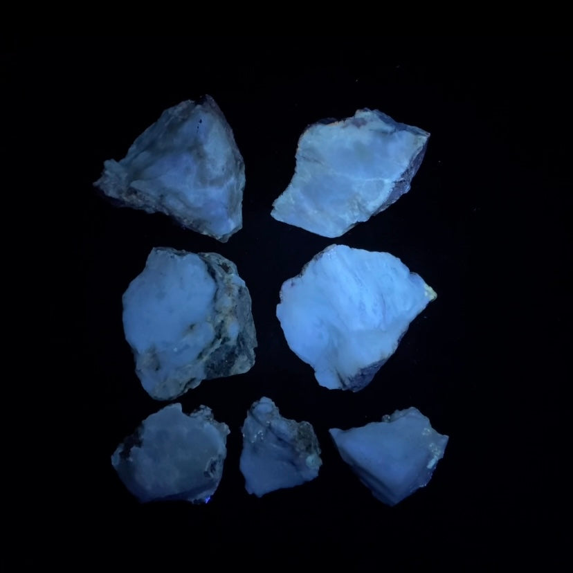 Fluorescent White Common Opal Rough Specimen from Turkey