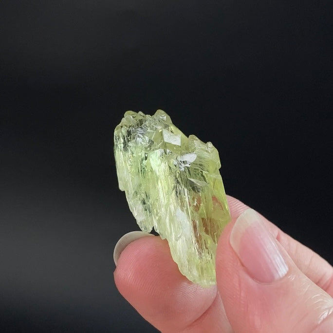 Grade A Yellow Triphane Spodumene Crystal Yellow Kunzite