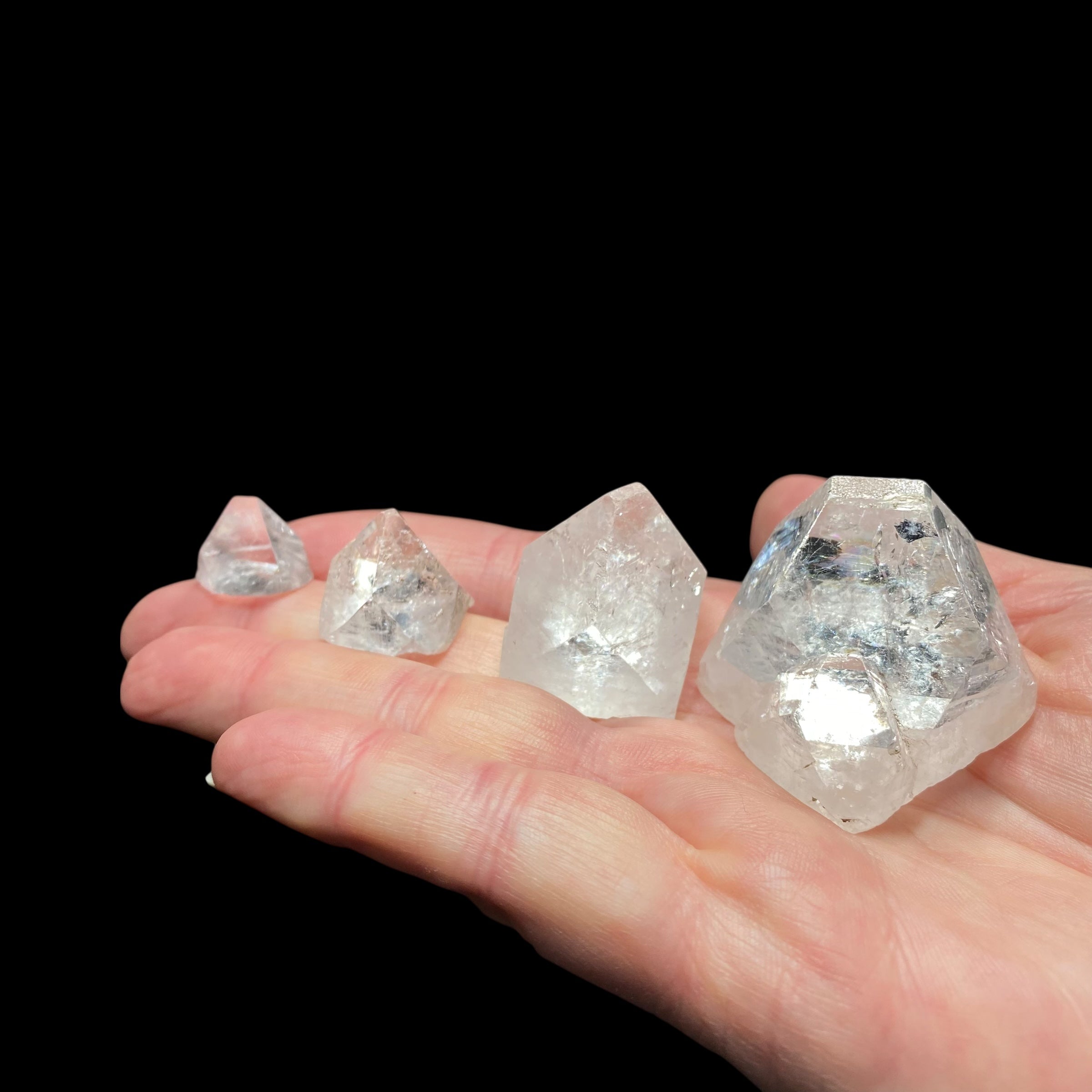 ONE Clear Apophyllite Crystal Point with Brilliant Luster, Four Sizes Available