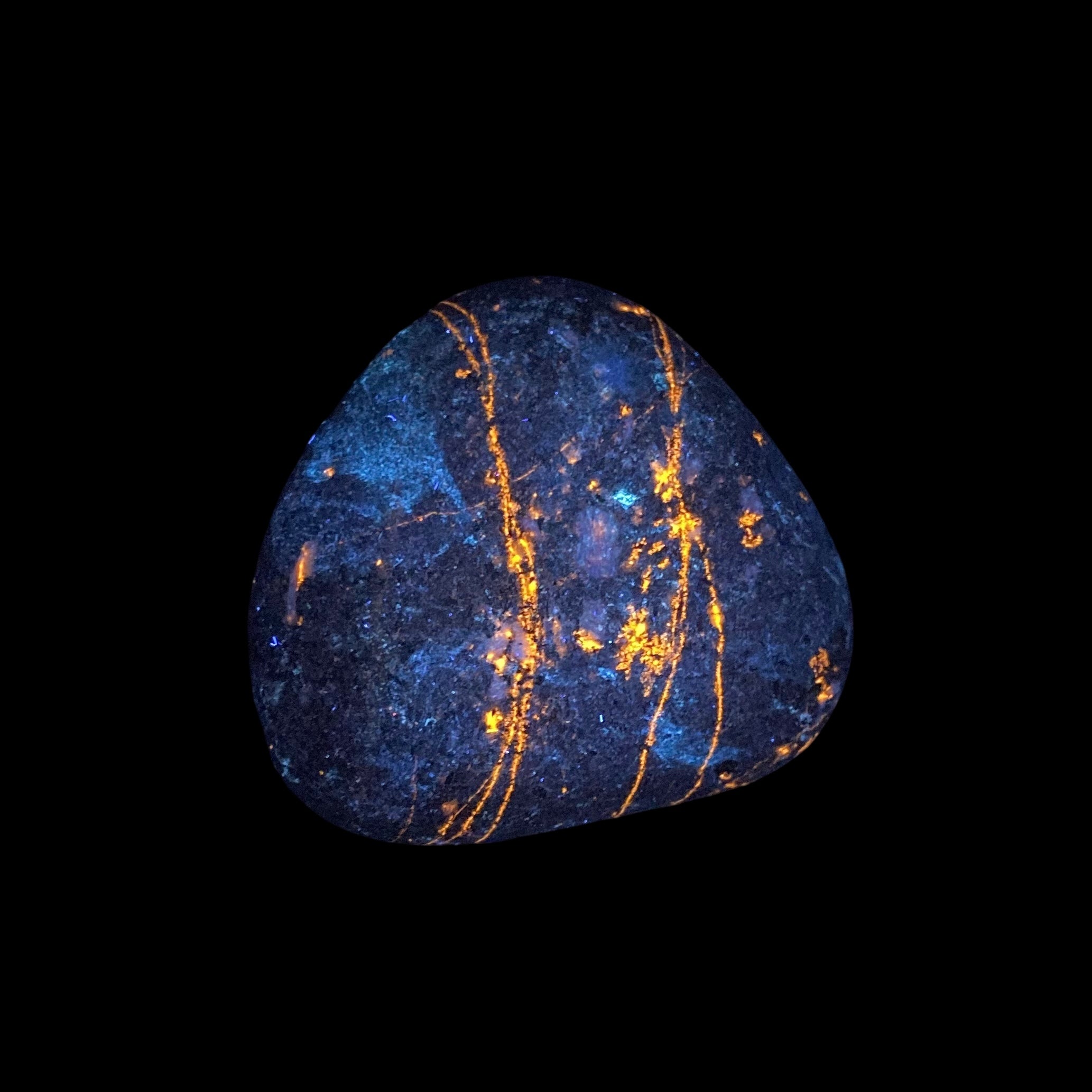 Yooperlite Fluorescent Sodalite with Syenite Yooper Stone