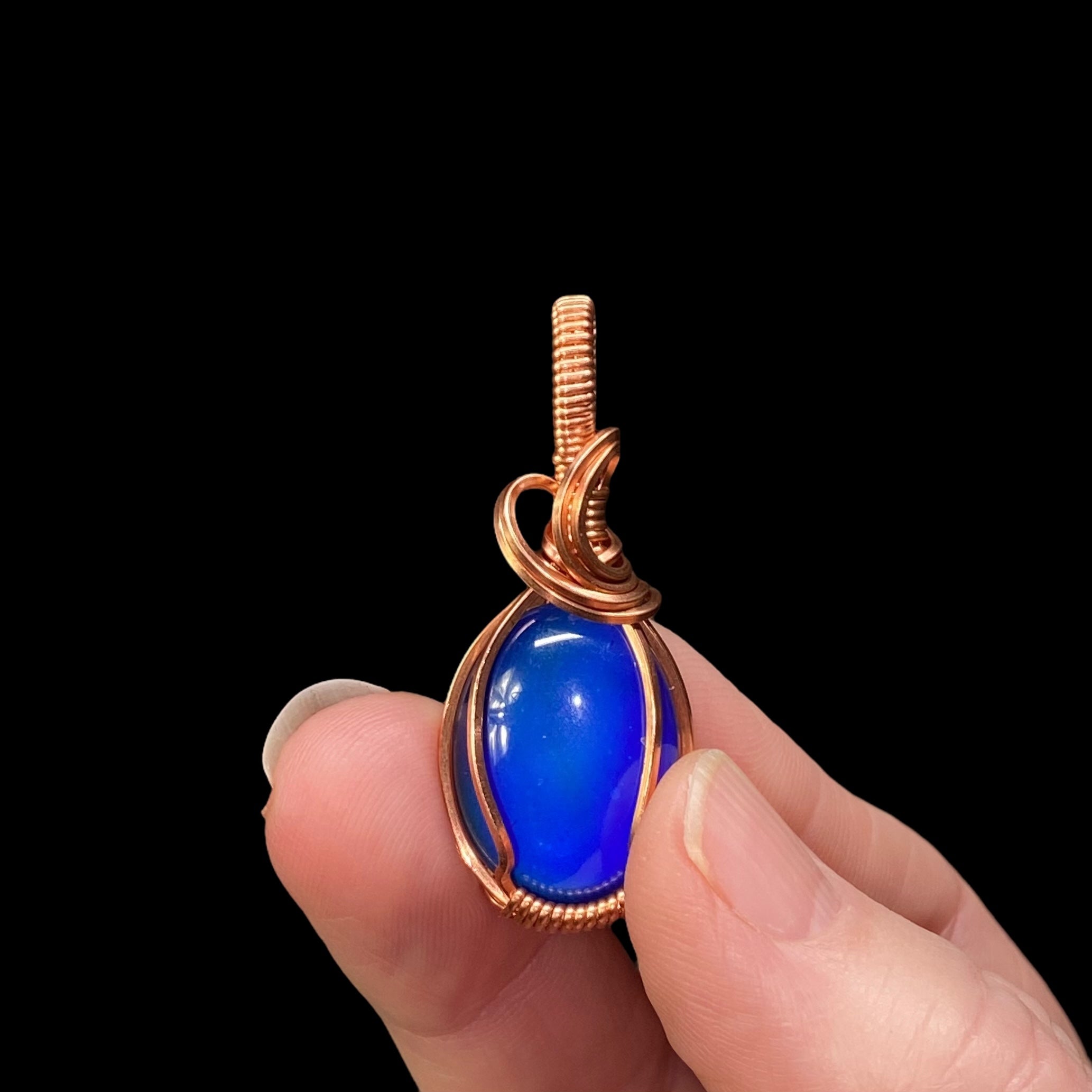 Color Changing Mood Stone & Copper Wire Wrapped Pendant