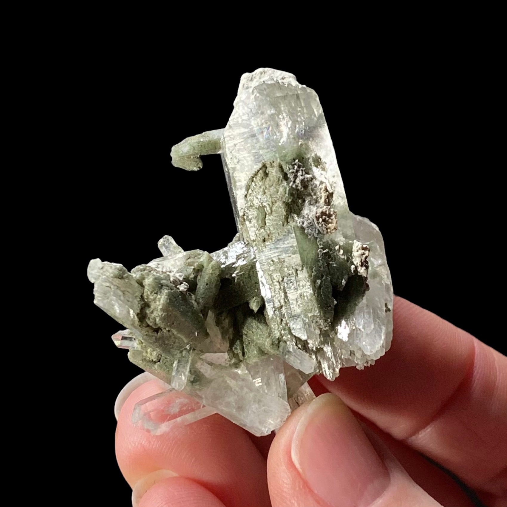 Chlorite Included Quartz Cluster